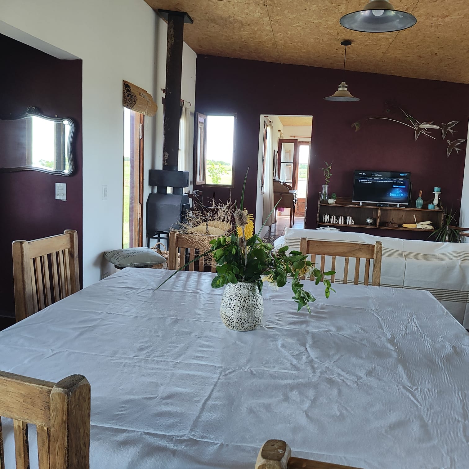 Cocina y sala de estar de la cabaña